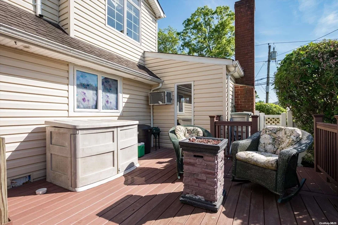 Photo of 467 Freeman Avenue
