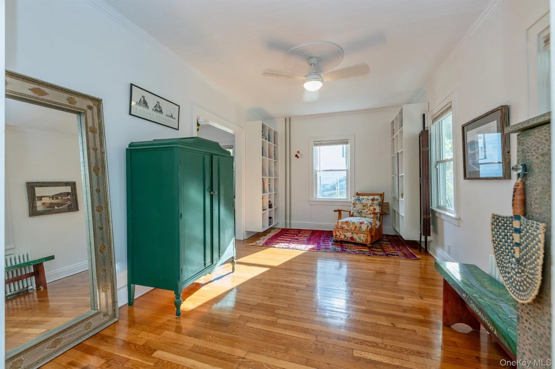 Photo of 140 Linderman Avenue