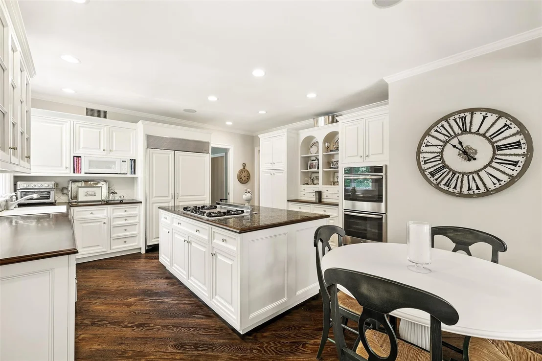 Photo of 325 Highland Road