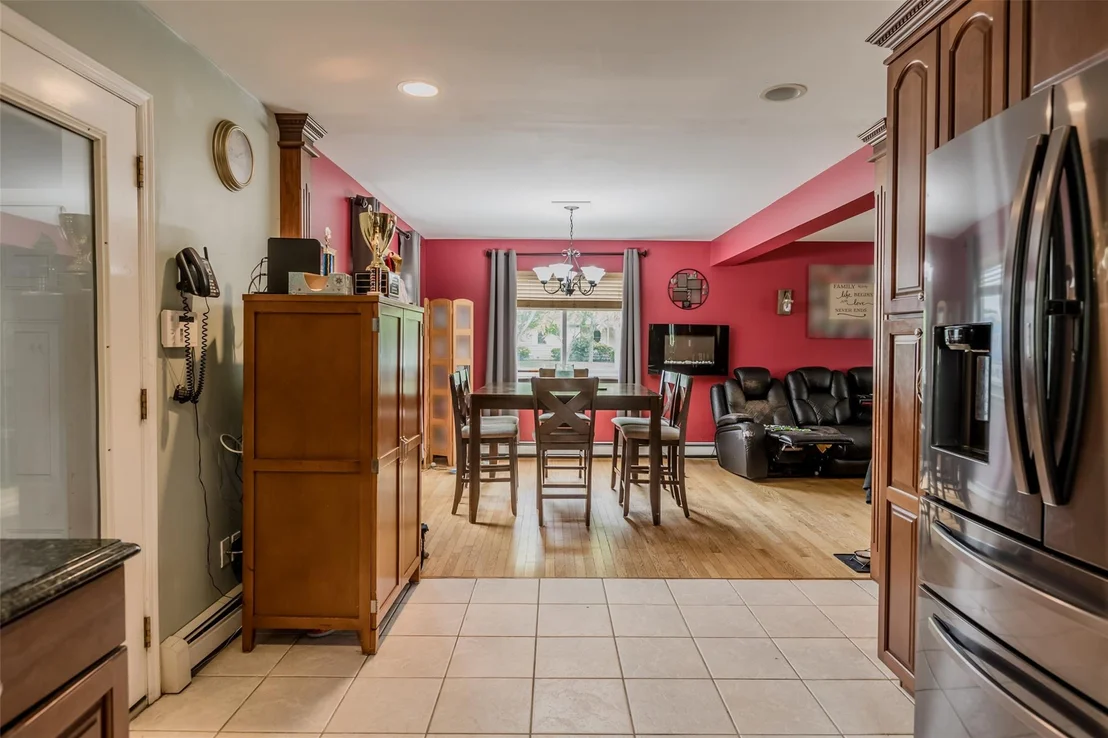 Photo of 233 Arrowhead Avenue