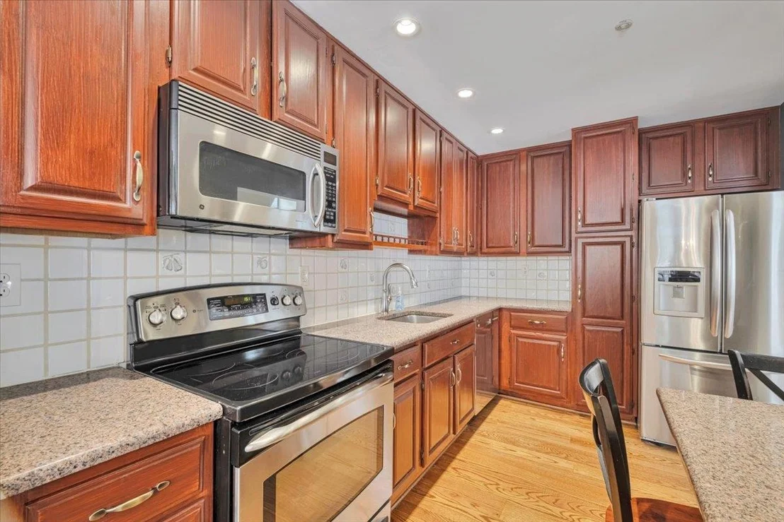 Photo of 1206 Pondside Drive