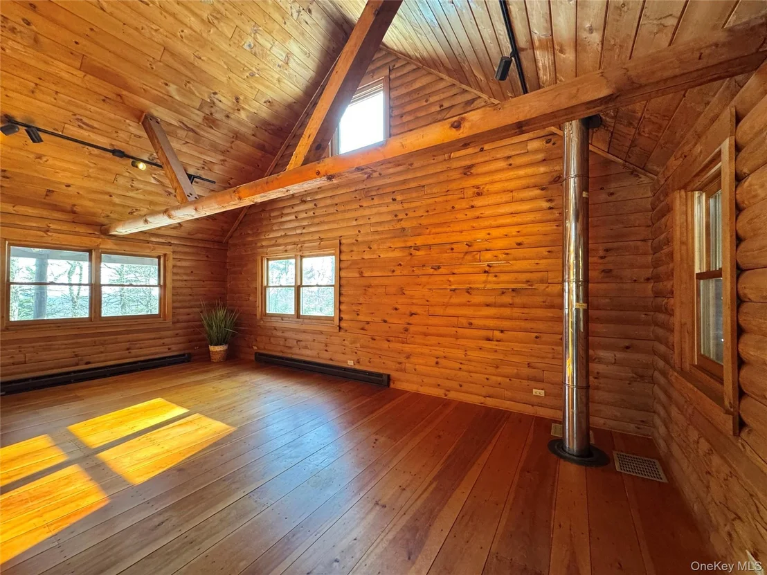 Photo of 380 Easy Street