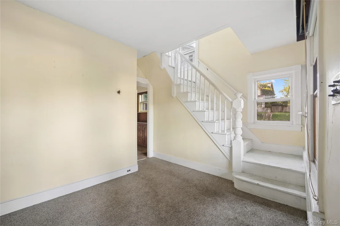 Photo of 25 River Road