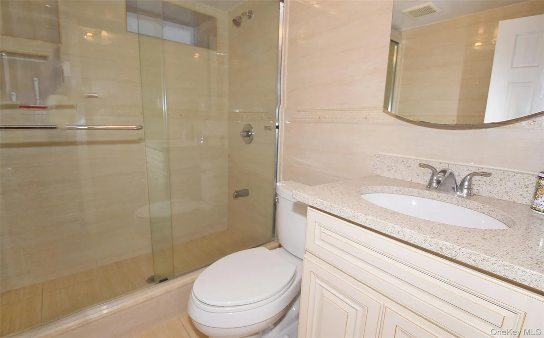 Photo of 76 Hoffman Avenue
