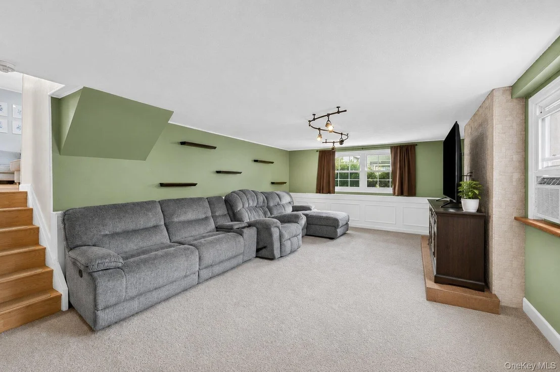Photo of 47 Barbara Drive