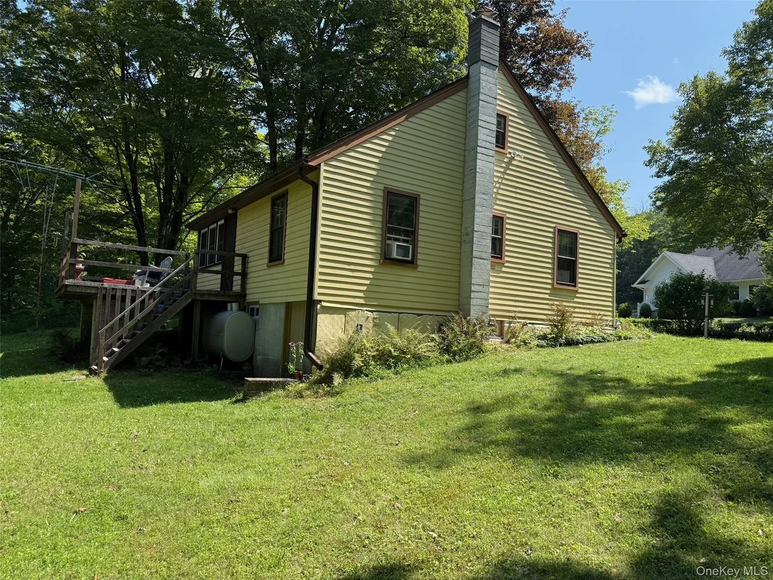 Photo of 472 Doodletown Road
