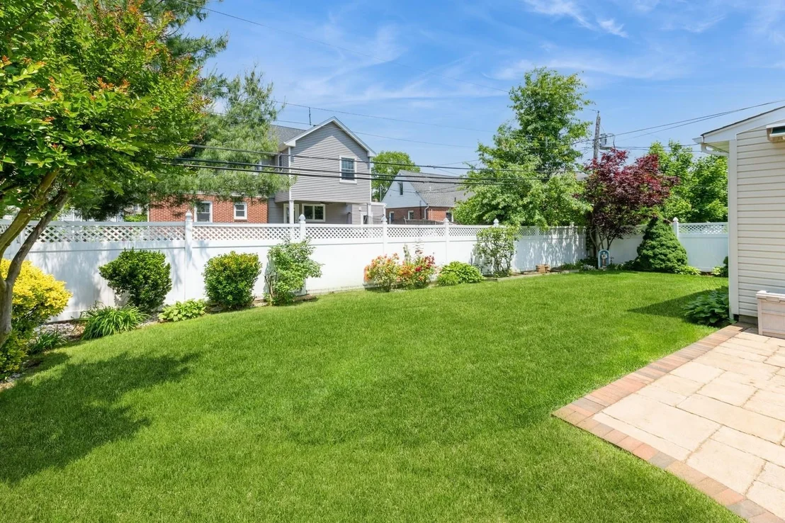 Photo of 80 Intervale