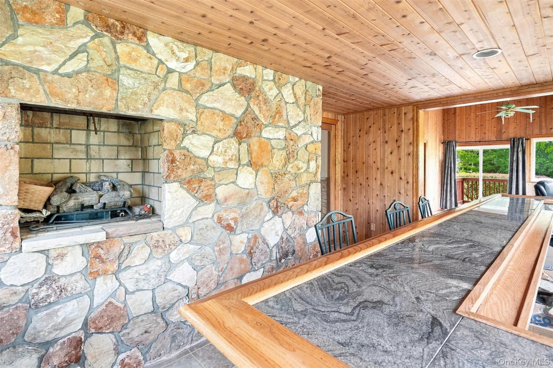 Photo of 289 Pine Grove Road