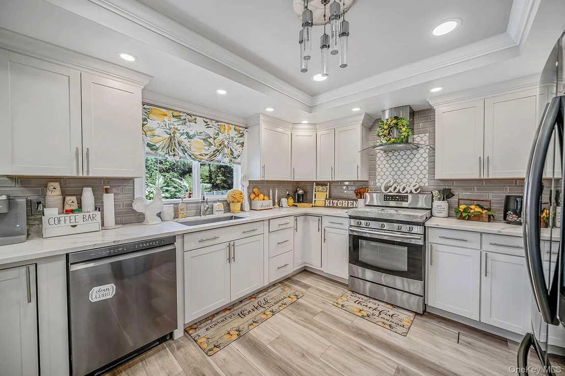 Photo of 5 Overlook Drive