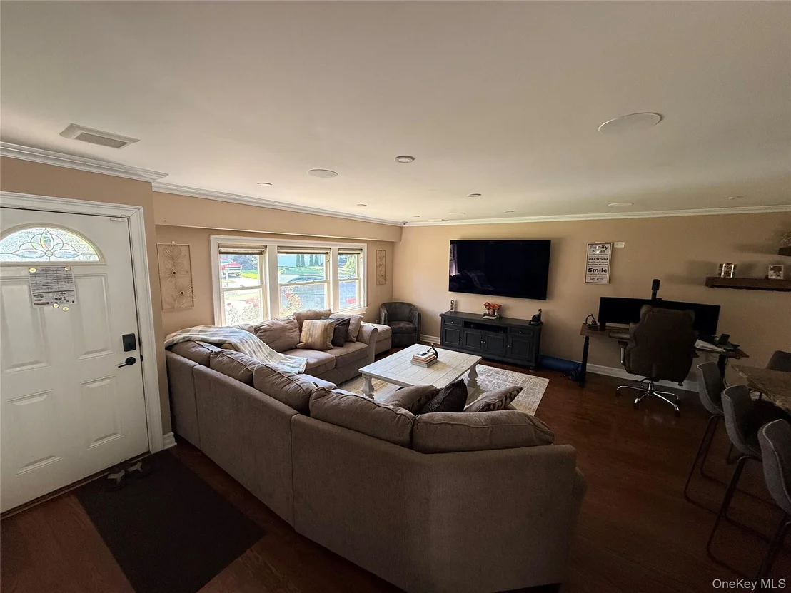 Photo of 35 Ranch Drive