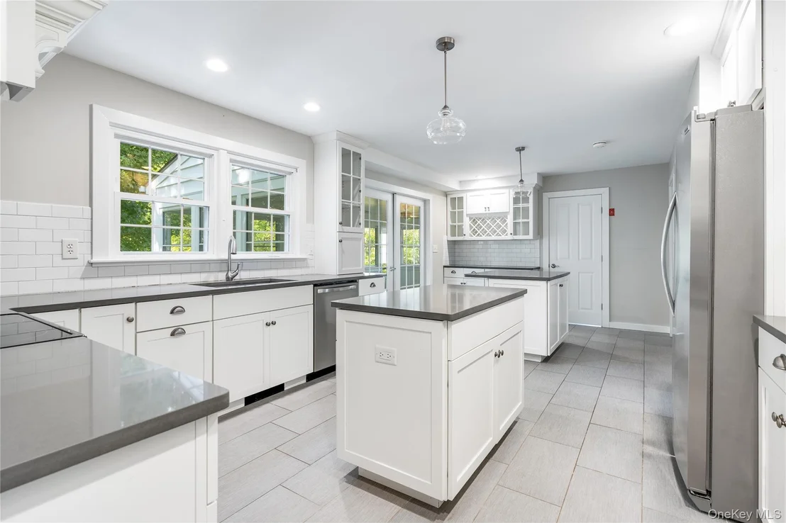 Photo of 6 Old Mill Drive