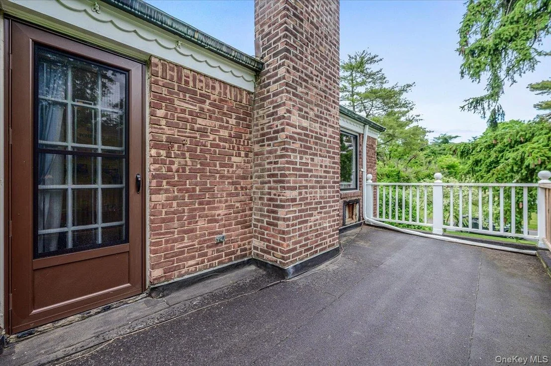 Photo of 8 Parkside Drive