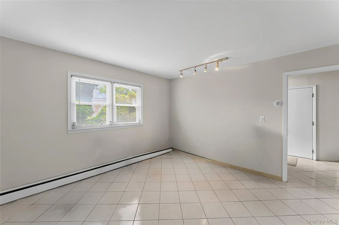 Photo of 22 Curtis Lane