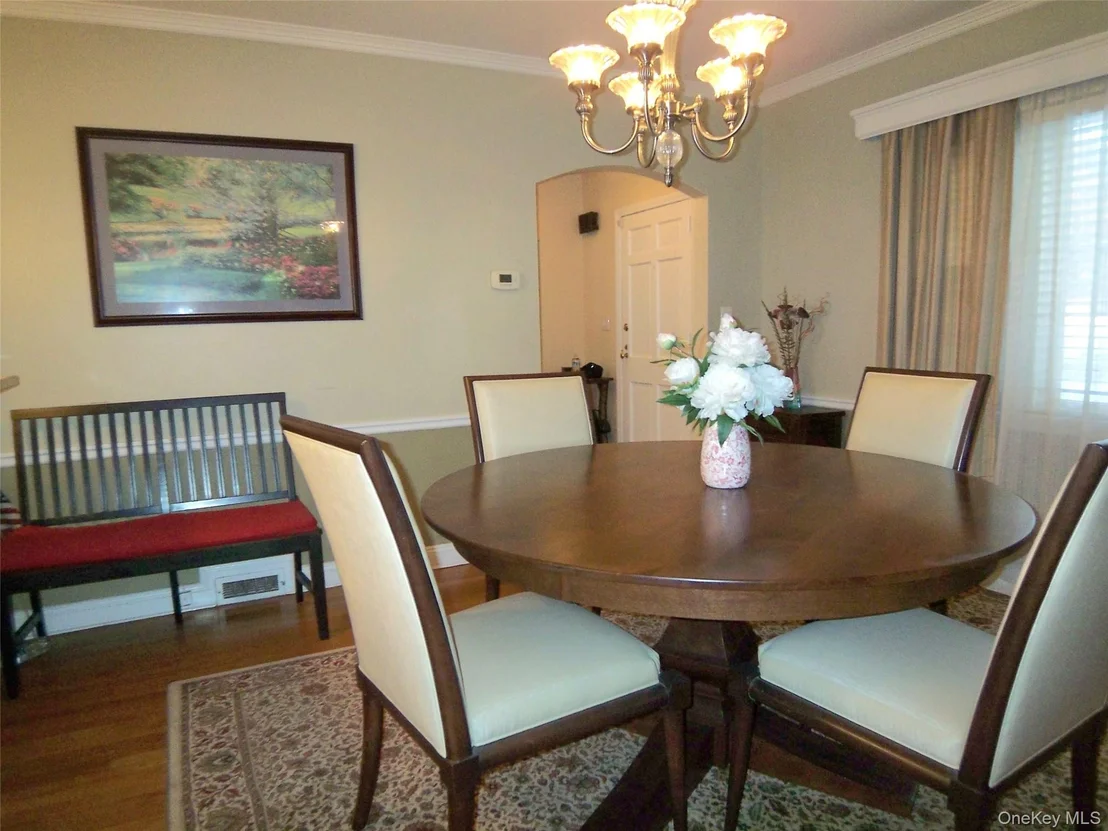 Photo of 40 Harding Parkway