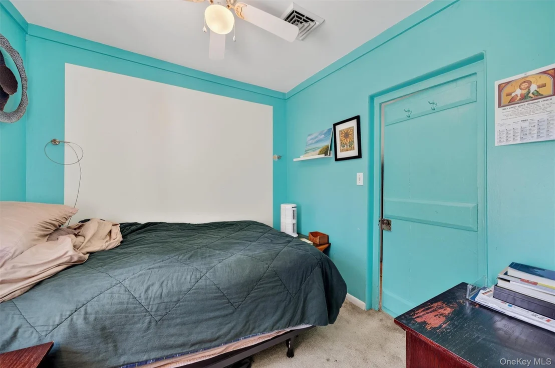 Photo of 1 Pond Road