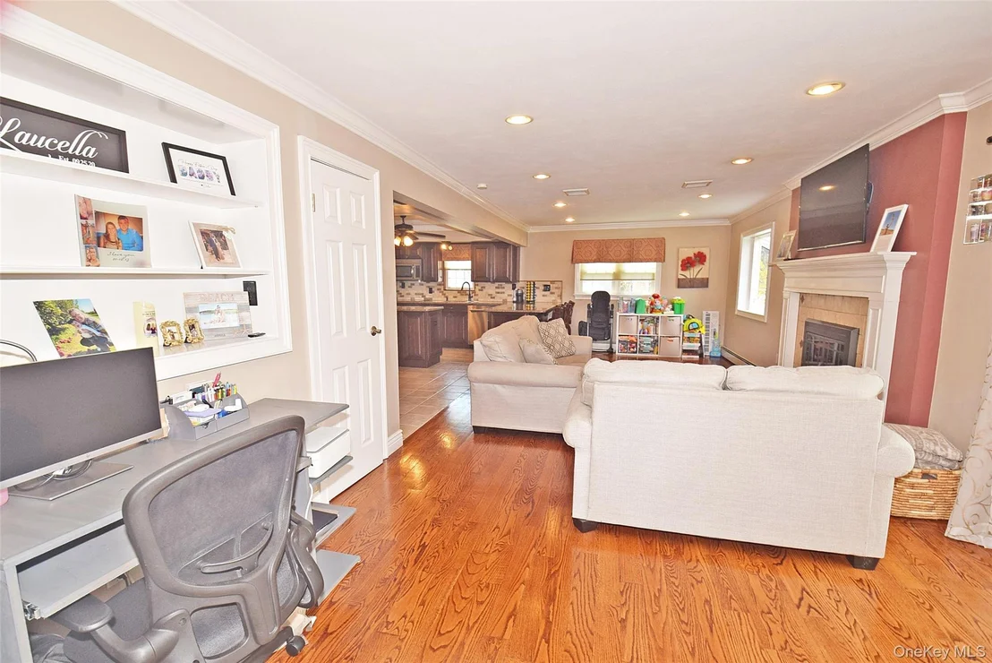 Photo of 32 Lagoon Place