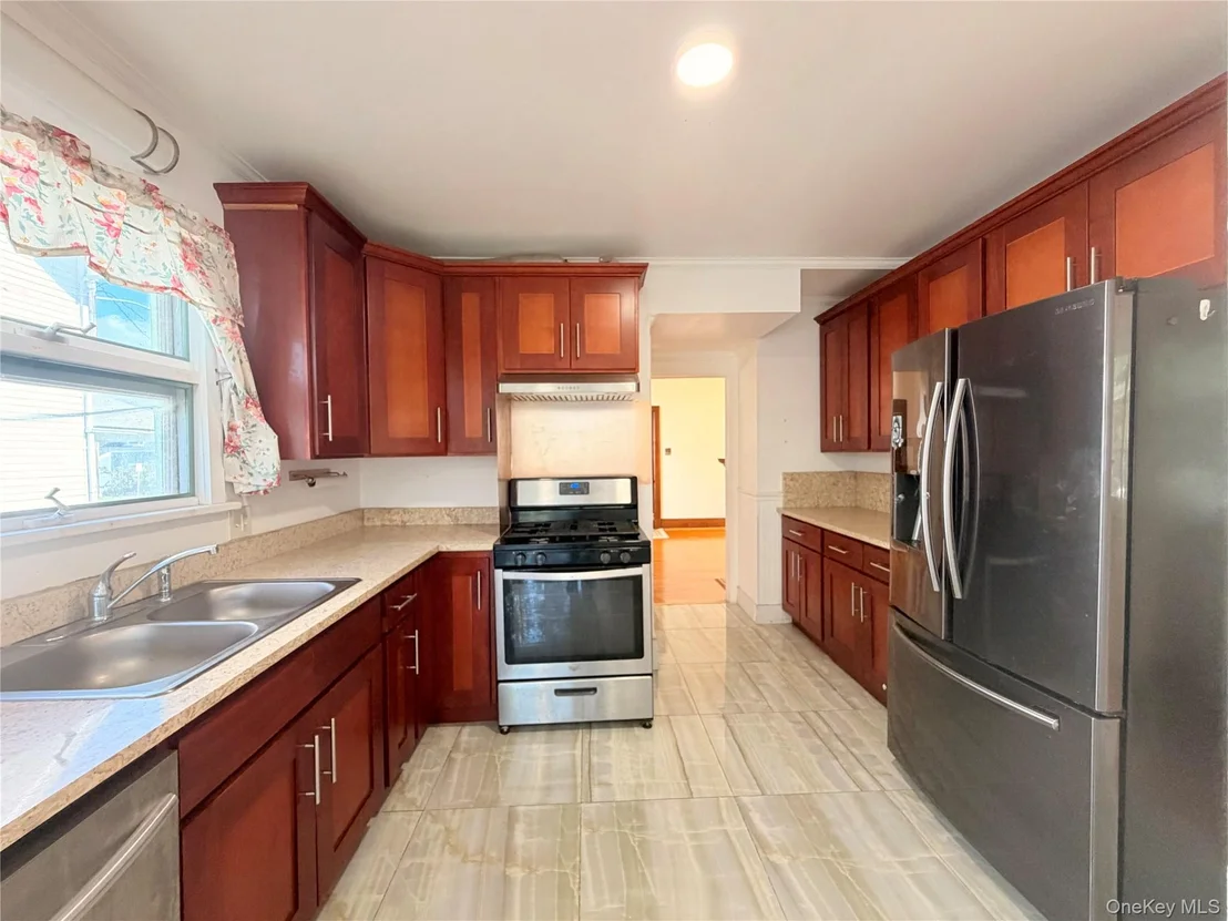 Photo of 11 Gardner Avenue