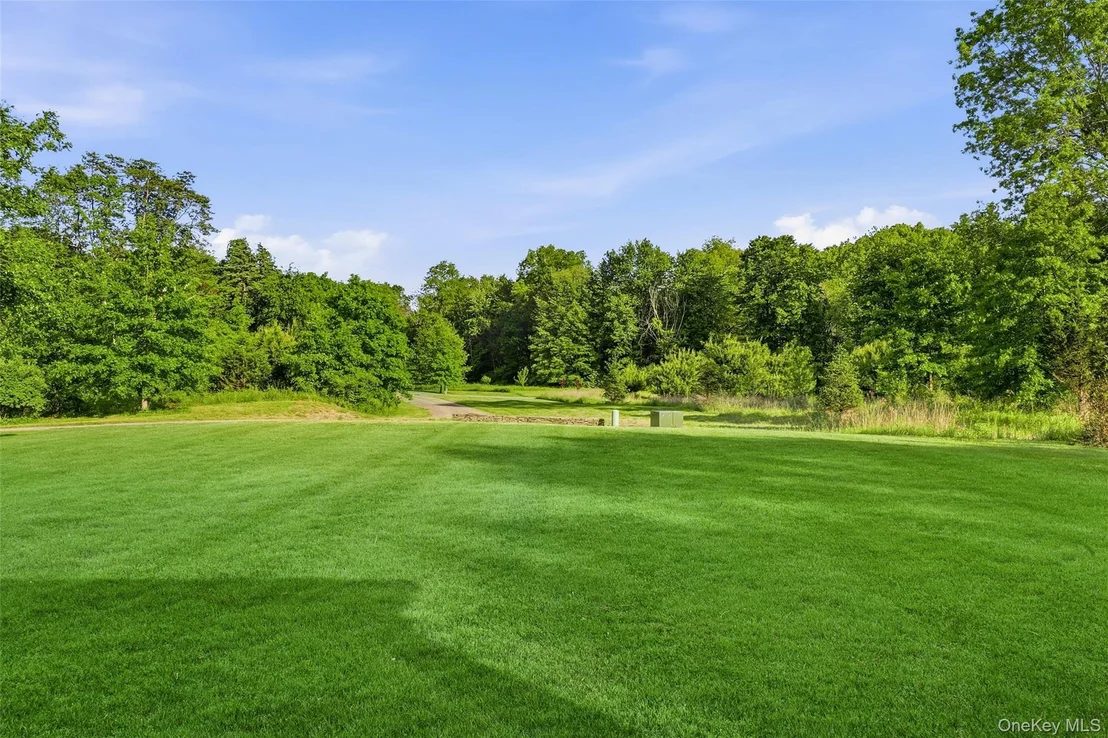 Photo of 18 Barnstormer Lane