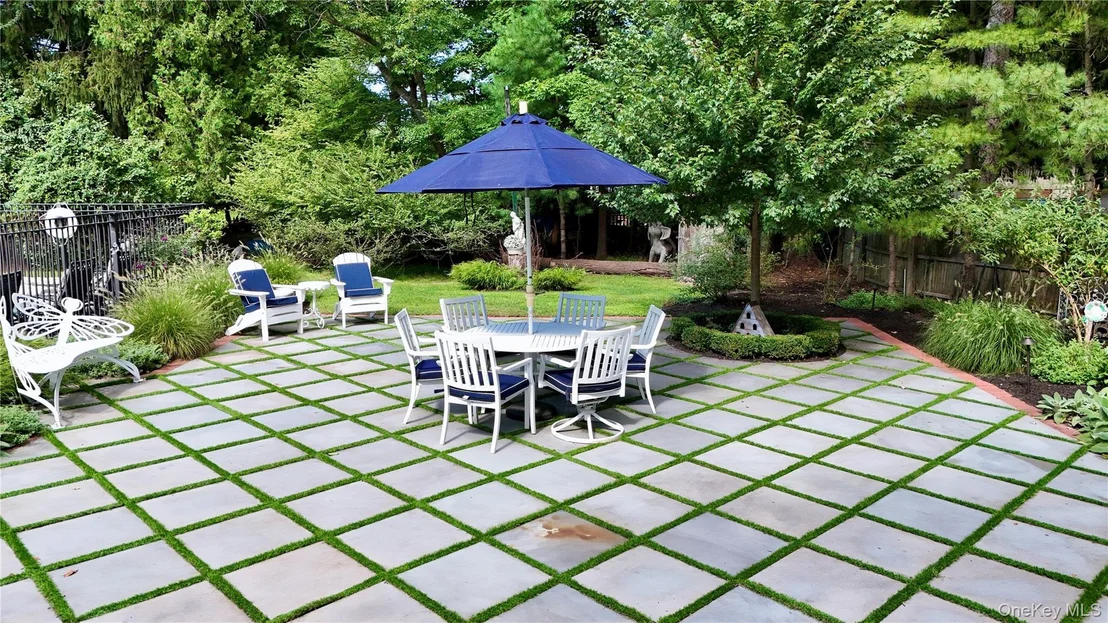 Photo of 20 Demarest Avenue