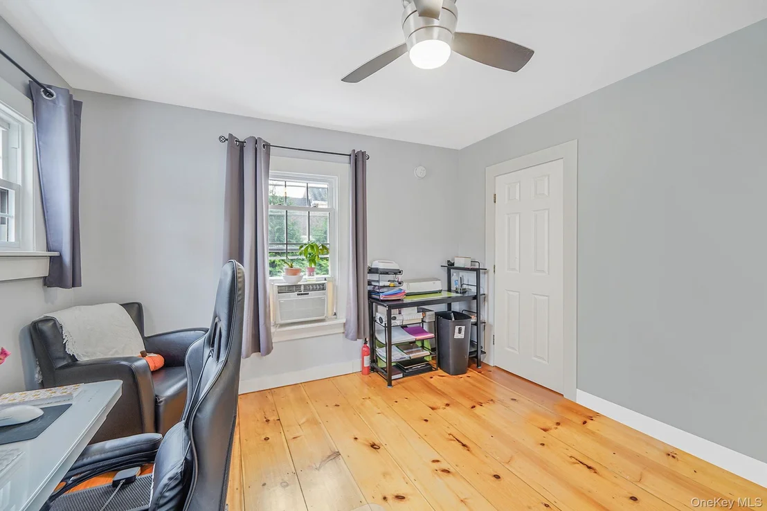 Photo of 45 Maple Avenue