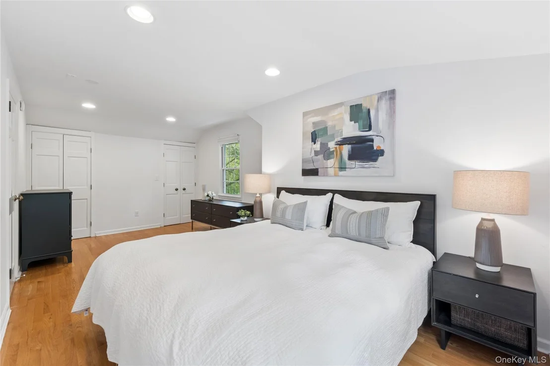 Photo of 304 Boulevard