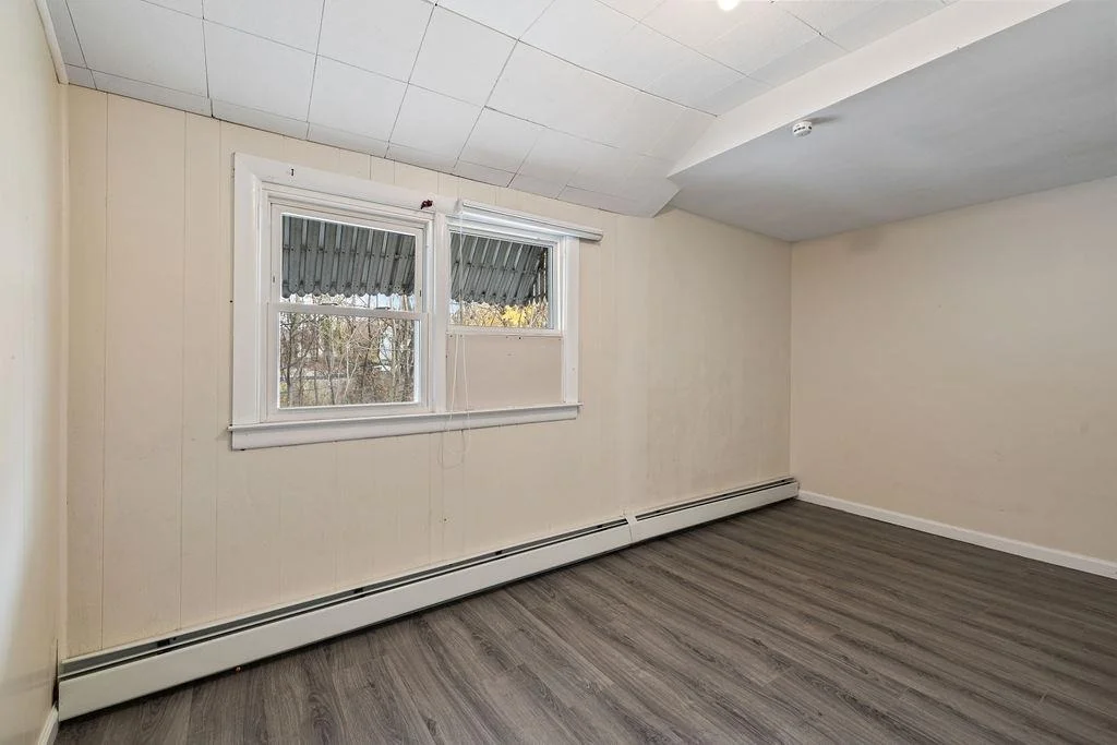Photo of 11 Waldron Avenue