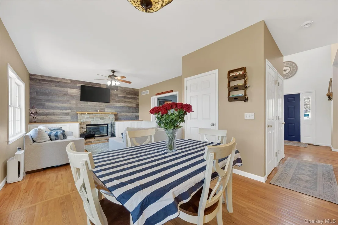 Photo of 72 Brookside Lane