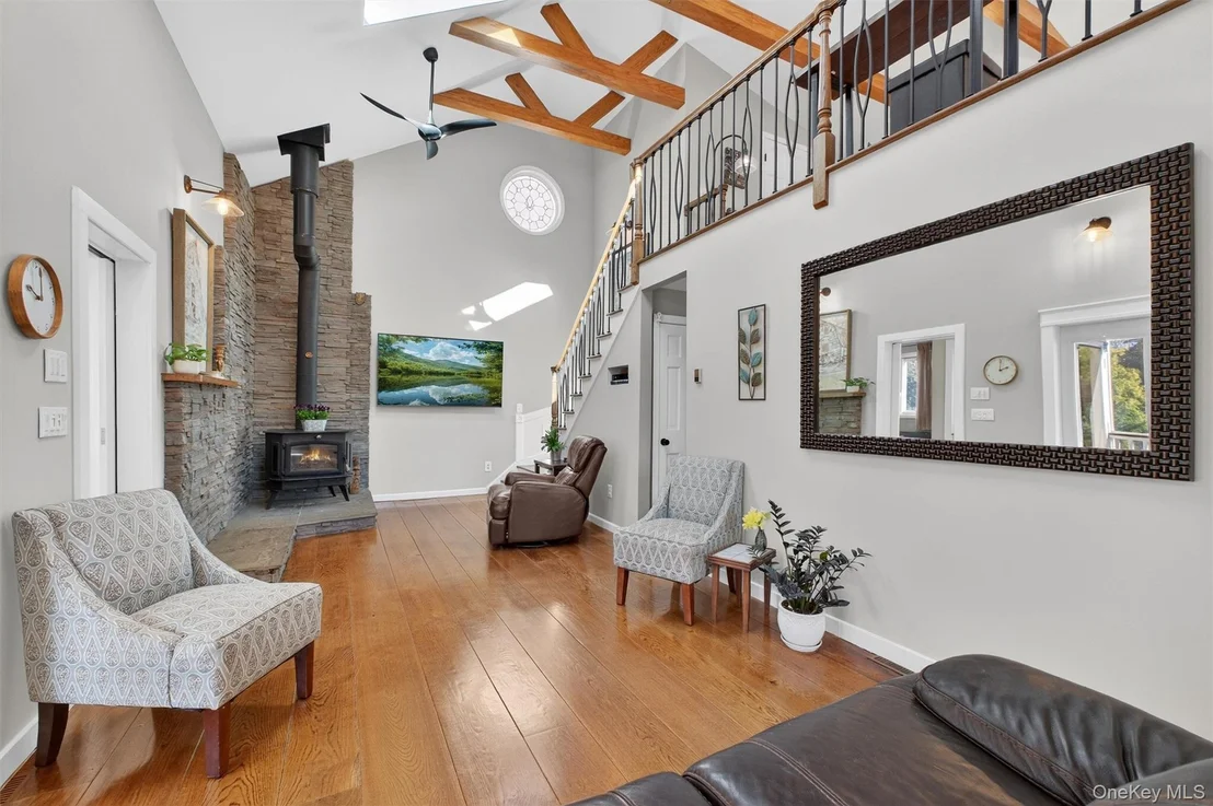 Photo of 255 Haviland Drive
