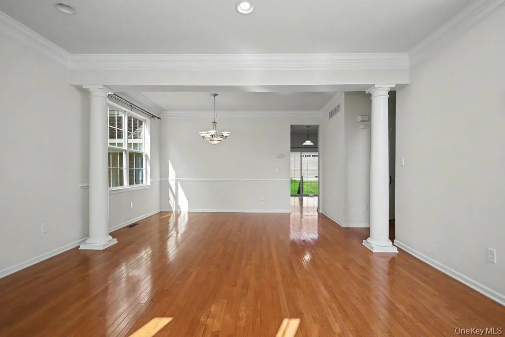 Photo of 427 Vassar Place