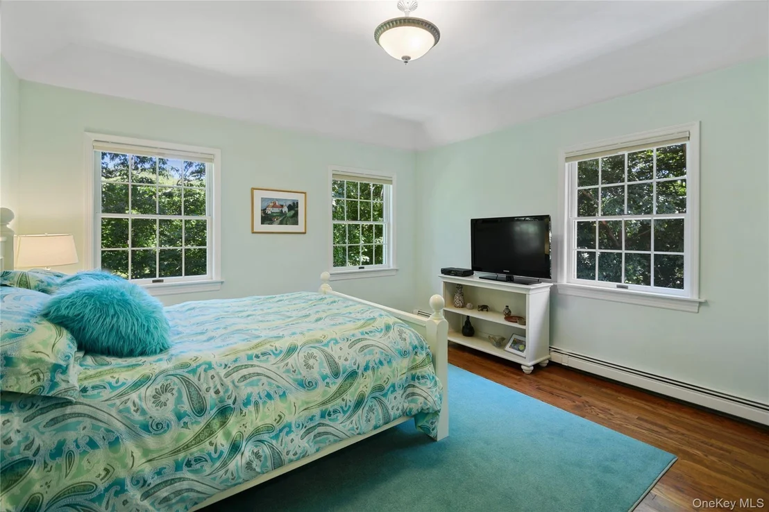 Photo of 33 Walters Avenue