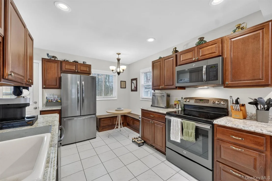 Photo of 8 Van Wyck Drive