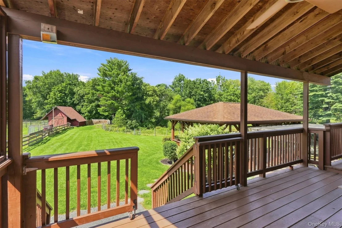 Photo of 289 Pine Grove Road
