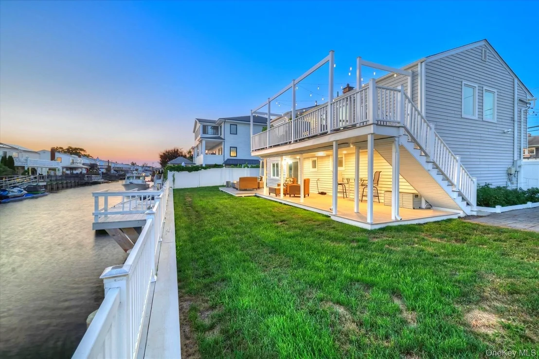 Photo of 3784 Carrel Boulevard