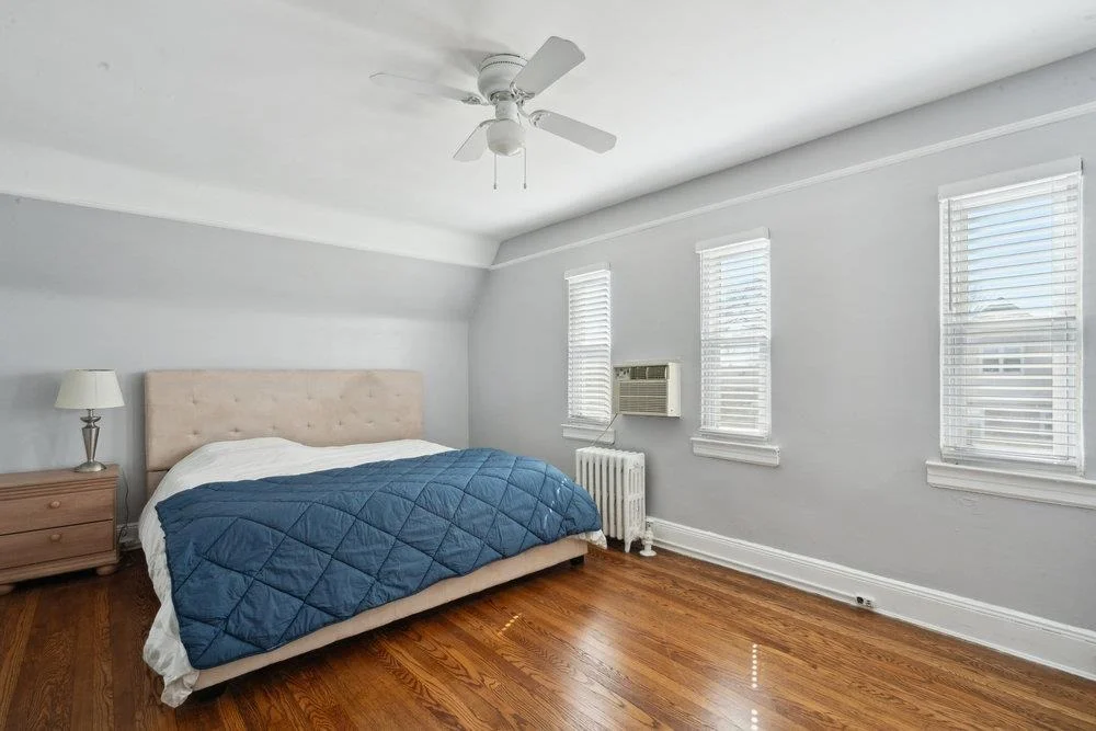 Photo of 448 Nassau Boulevard