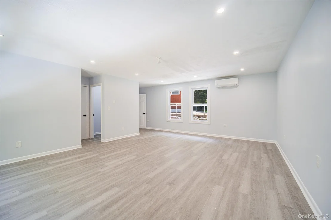 Photo of 219 Benedict Road
