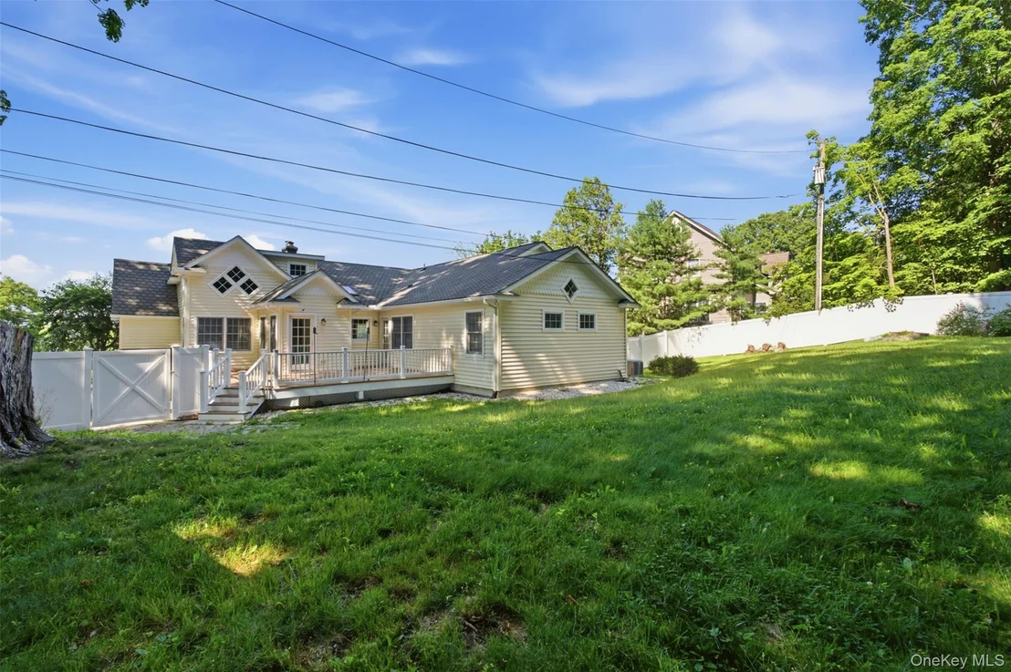 Photo of 12 Leeside Road