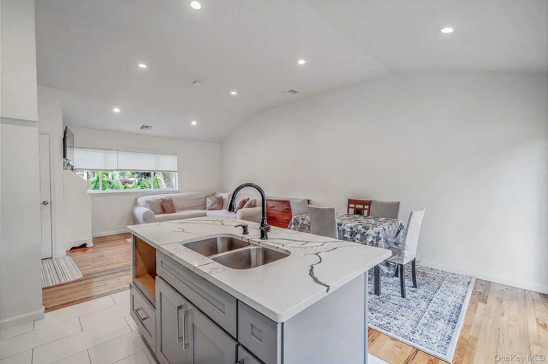 Photo of 48 Hillside Avenue