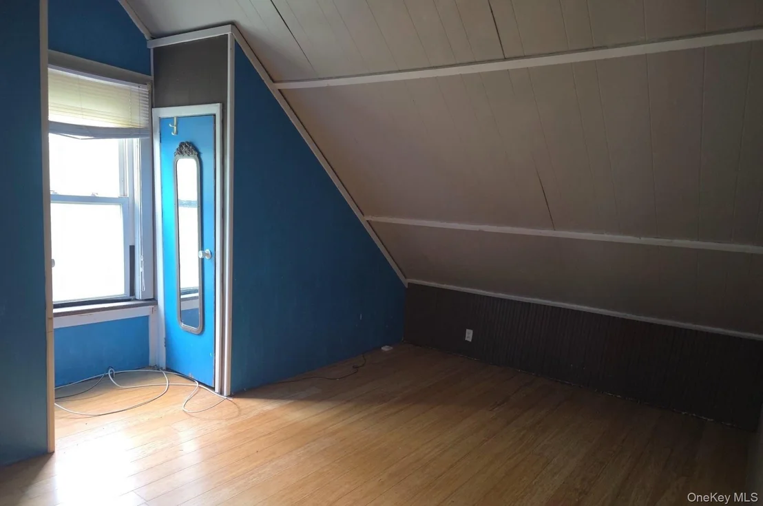 Photo of 54 Oak Beach Road