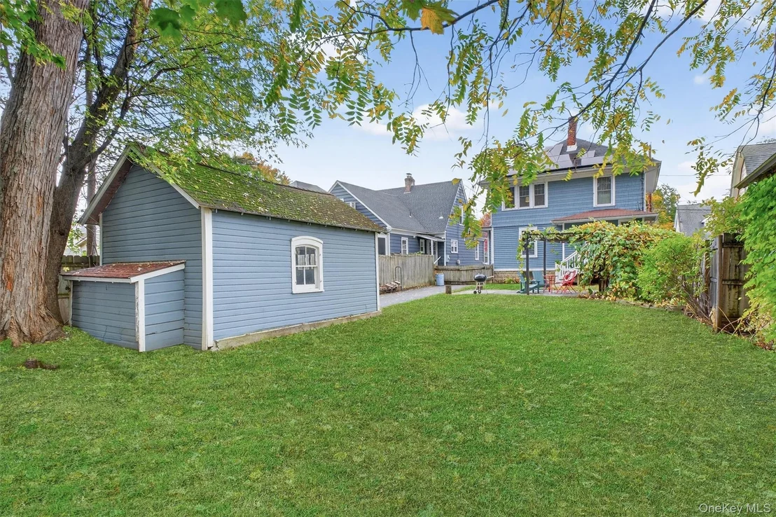 Photo of 13 Parkwood Boulevard