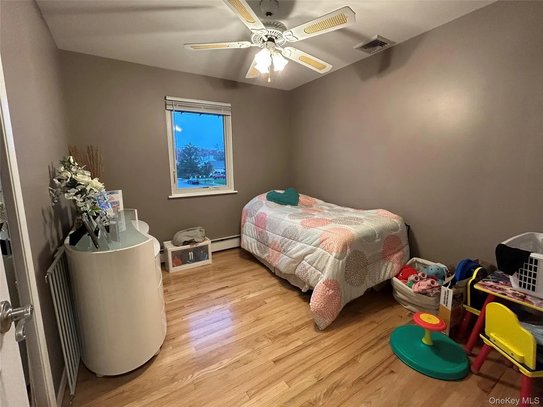 Photo of 839 Pine Avenue