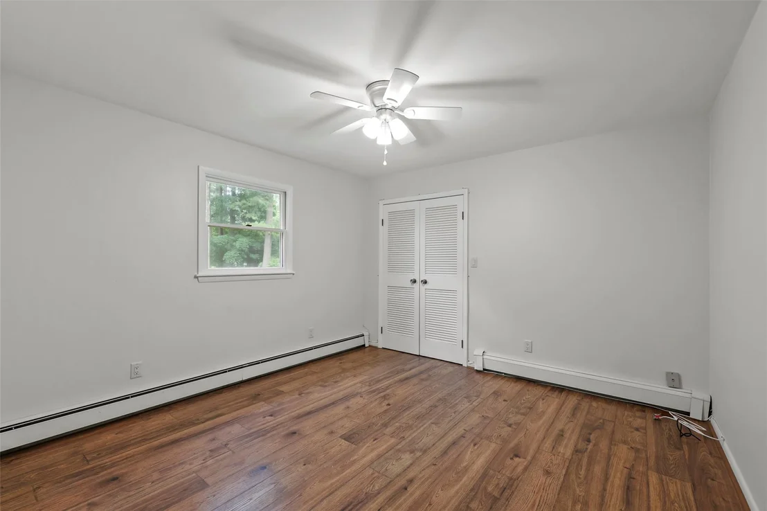 Photo of 1122 Lake View Road