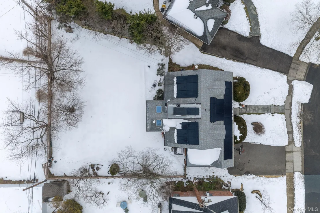 Photo of 225 Willets Lane