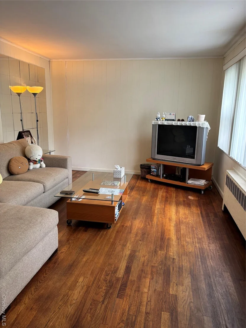 Photo of 371 N Ocean Avenue