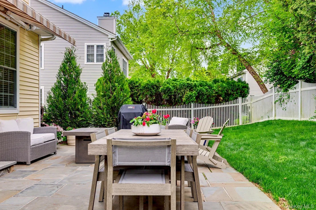 Photo of 32 Valimar Boulevard