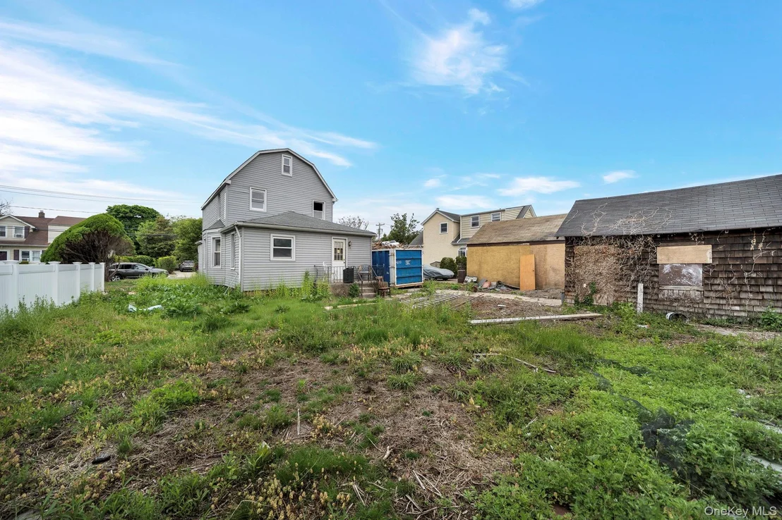 Photo of 64 4th Avenue