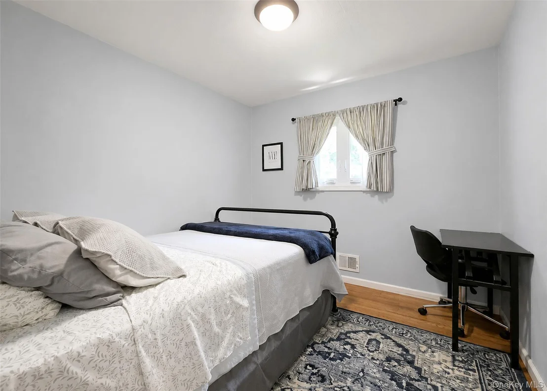 Photo of 8 Starlight Drive