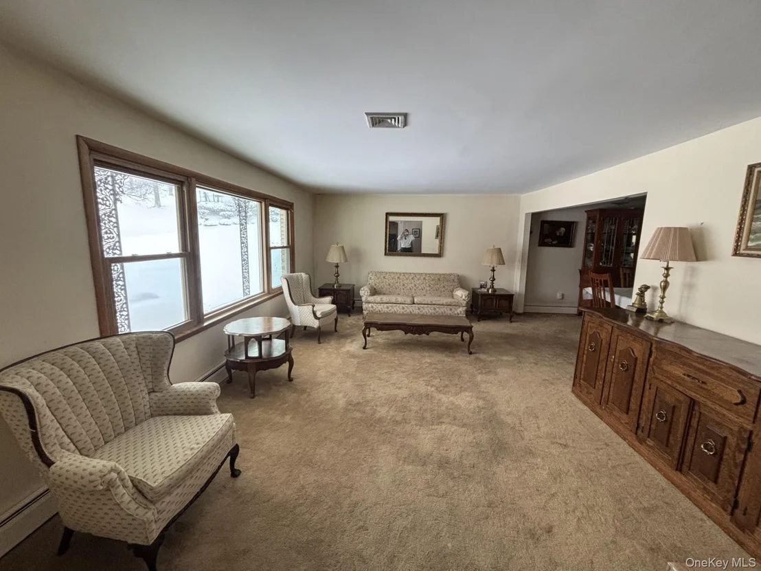Photo of 20 Hillview Drive