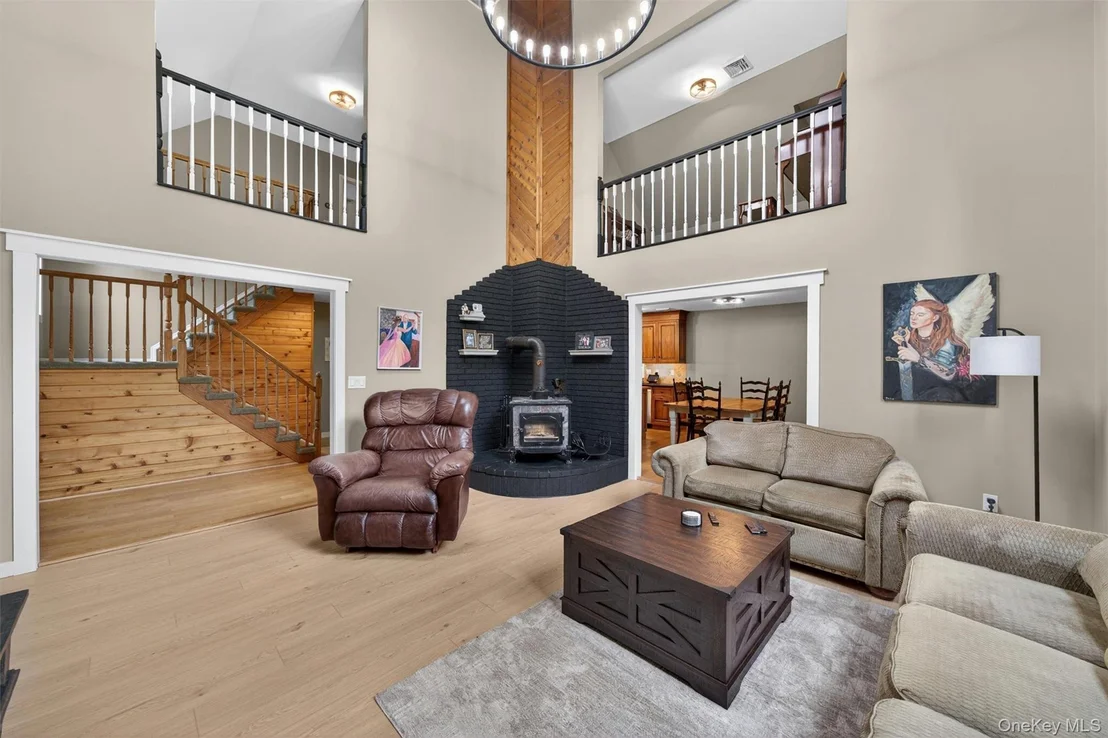 Photo of 233 Hill Road