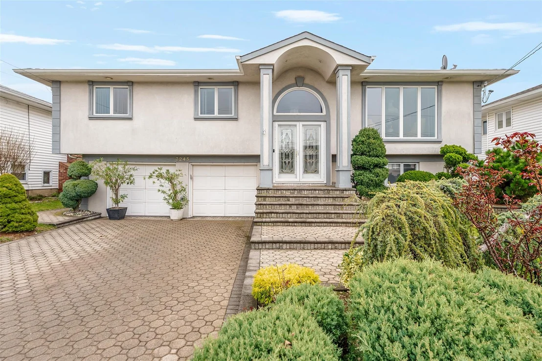 Photo of 3245 Ocean Harbor Drive