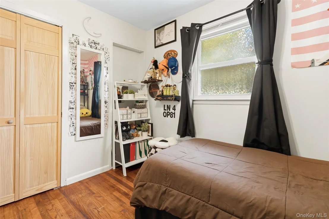 Photo of 23 Gates Avenue